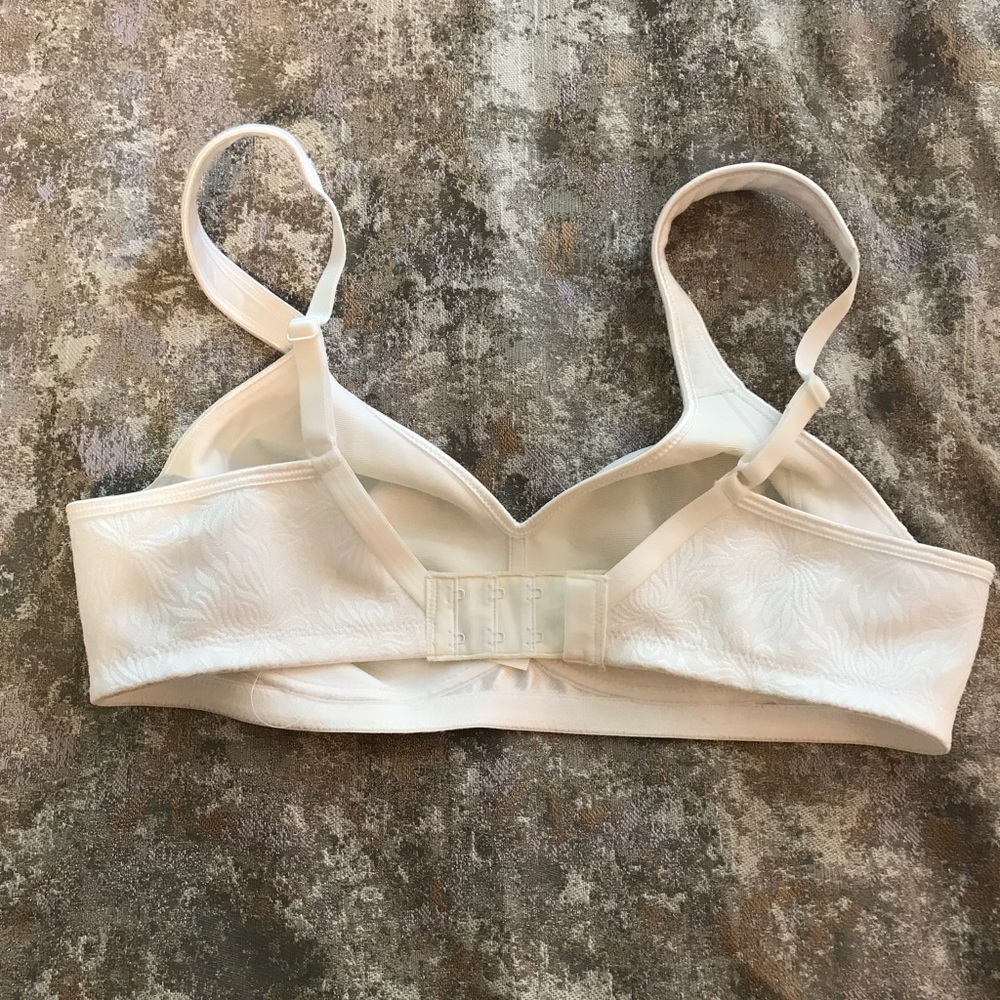 Vintage Playtex 36B 18-hour Wear Bra - Picture 2 of 5